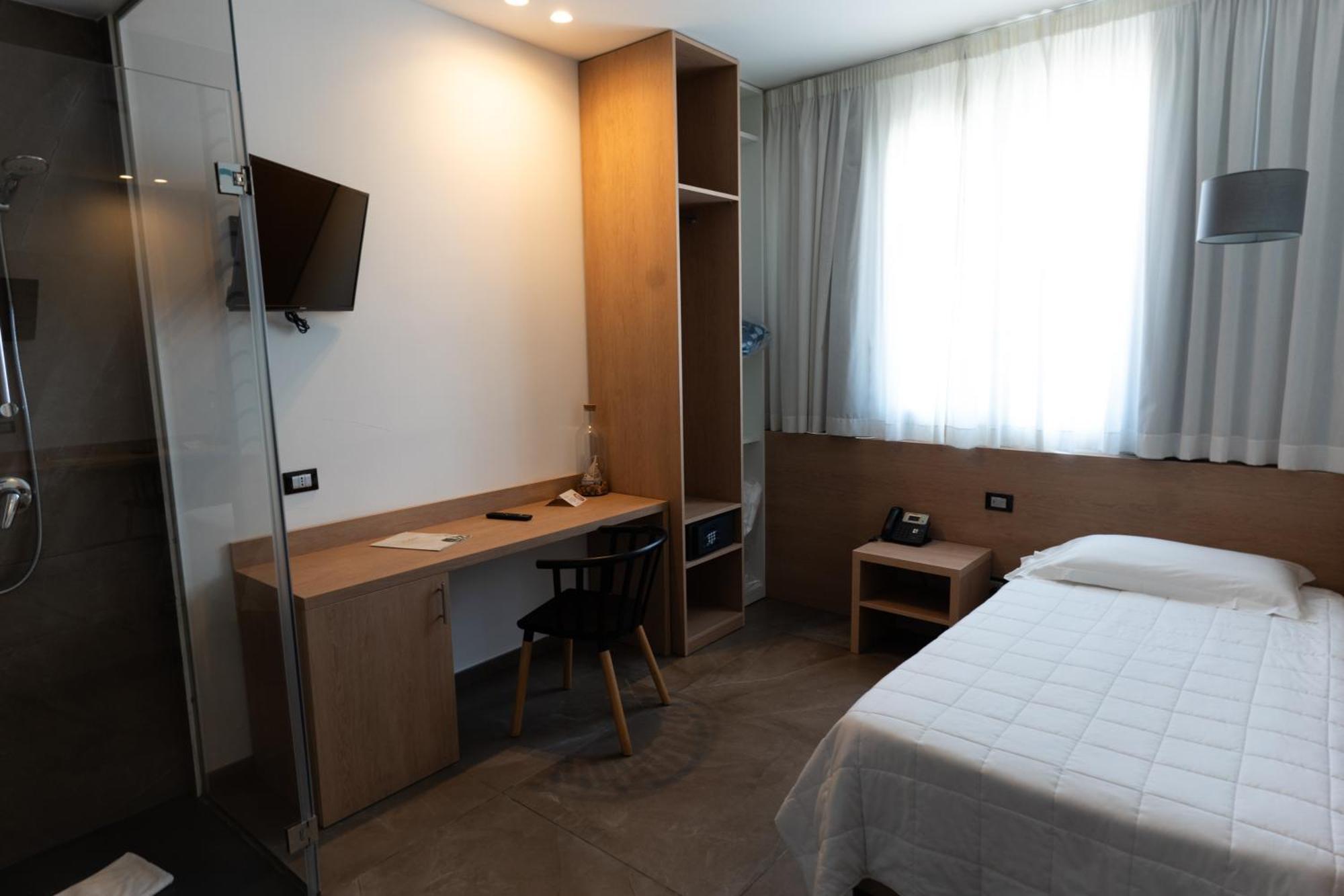 Hotel La Martinica Ficarazzi Экстерьер фото