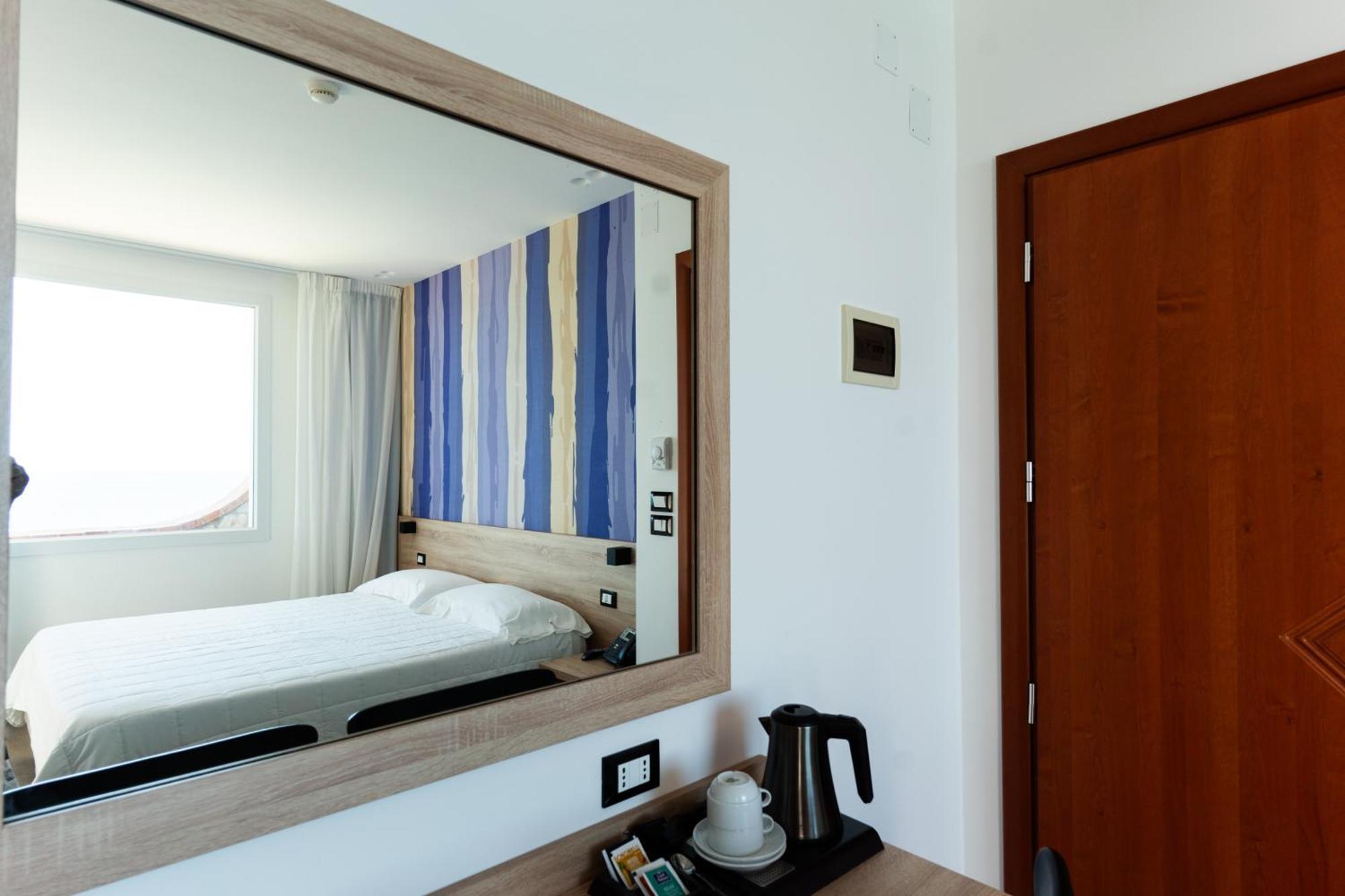 Hotel La Martinica Ficarazzi Экстерьер фото